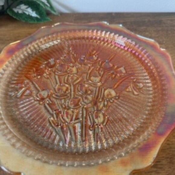 Jeannette Iris and Herringbone Marigold Carnival Glass Plate Floral Depression E - Picture 4 of 6
